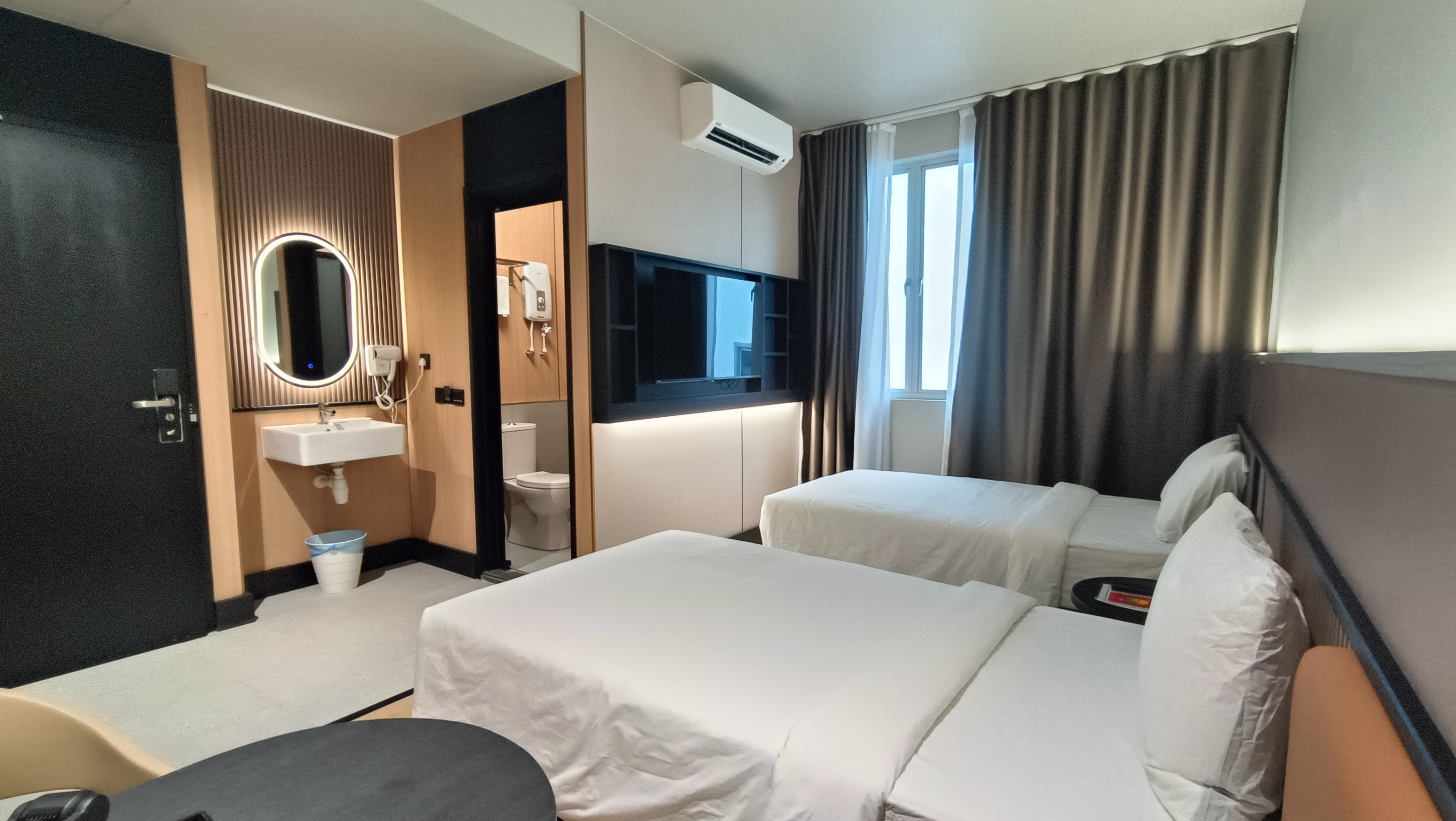 Deluxe Twin room at Urban Inn Changlun